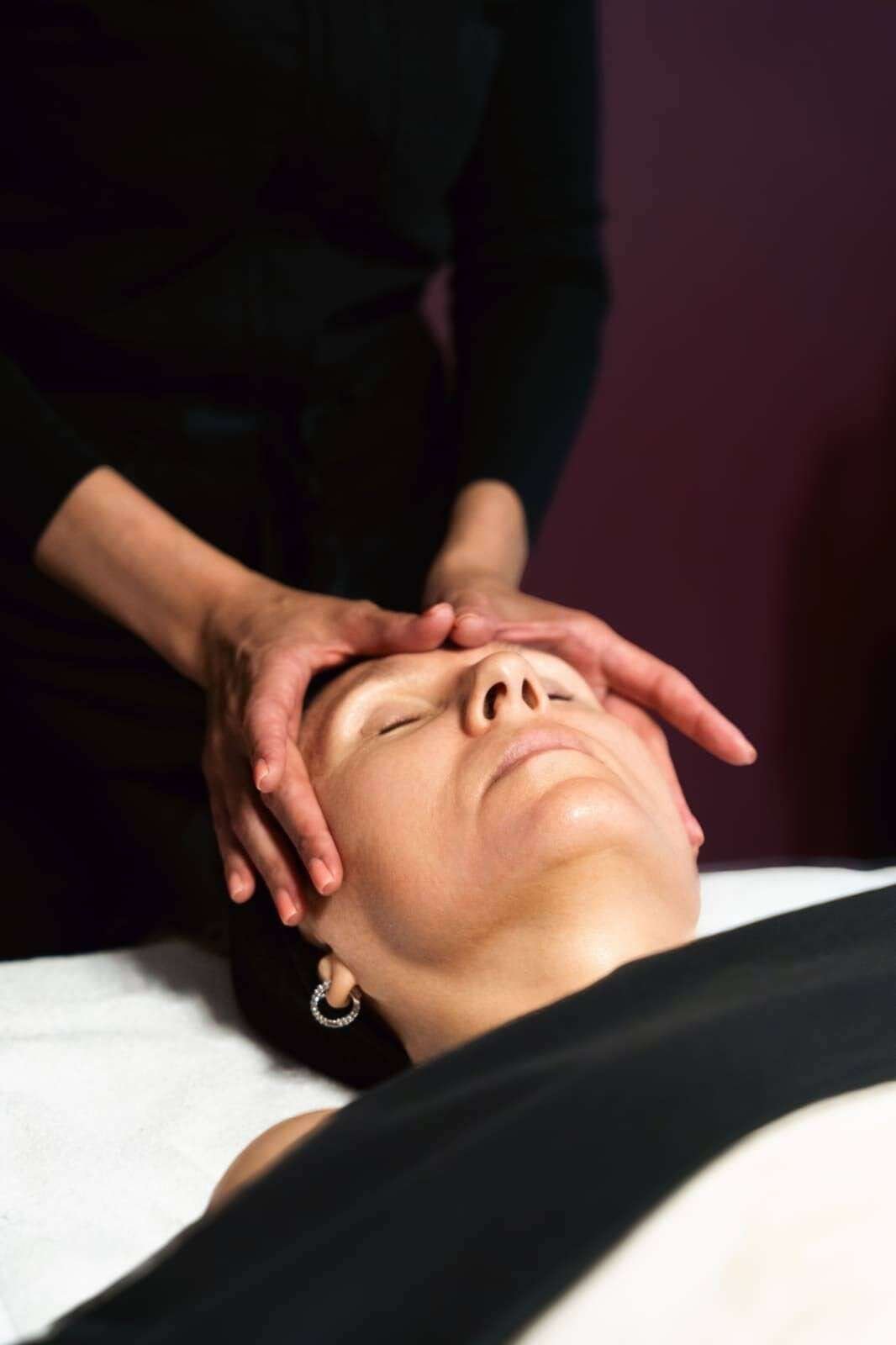 Lymphatic Glow Facial